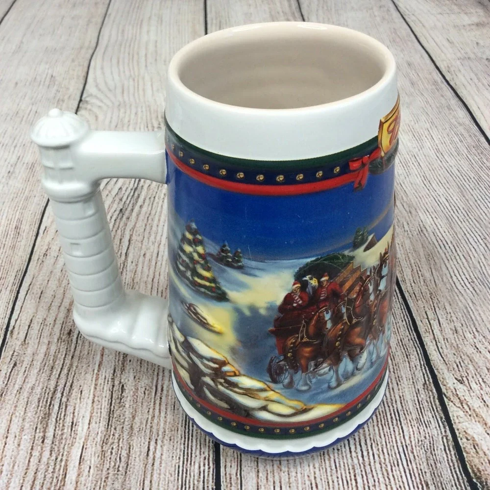 2002 Anheuser Busch AB Budweiser Holiday Christmas Beer Stein Clydesdales‎ NIB
